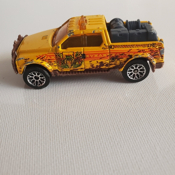 Vintage 2002 "Emergency Rescue 4x4" Matchbox Toy Car - Picture 3 of 7